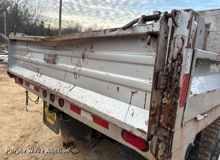 image for item DW6728 2003 Chevrolet C7500 dump truck