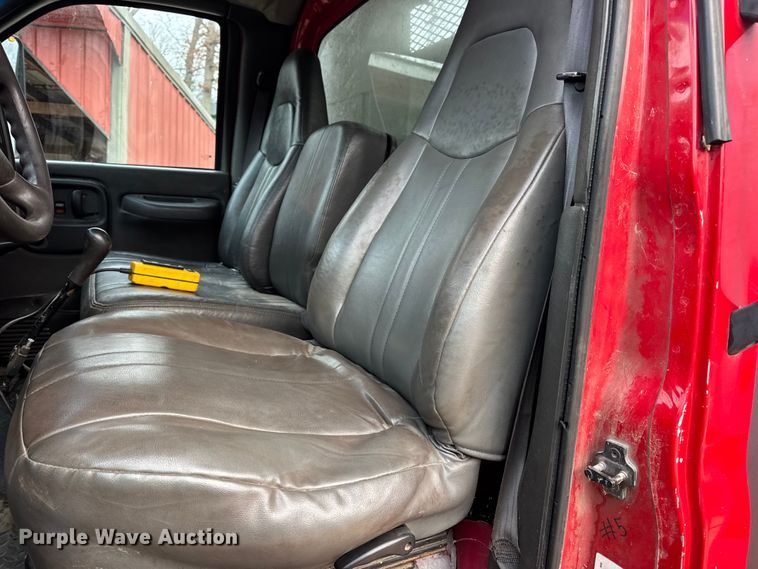 image for item DW6728 2003 Chevrolet C7500 dump truck