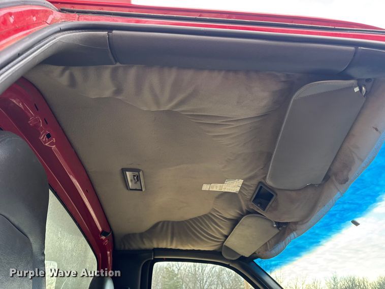 image for item DW6728 2003 Chevrolet C7500 dump truck