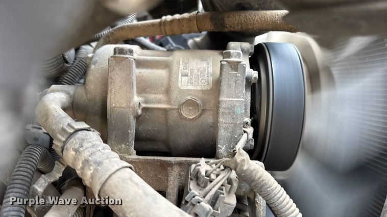 image for item DW6728 2003 Chevrolet C7500 dump truck