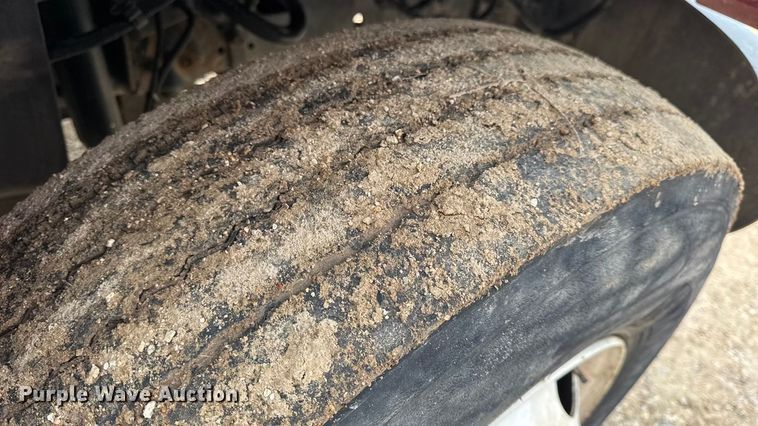 image for item DW6728 2003 Chevrolet C7500 dump truck