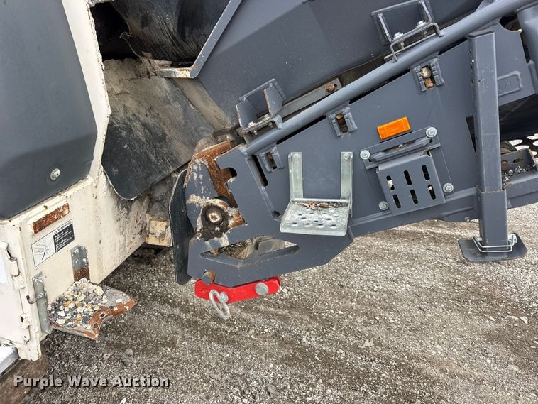 image for item DW6730 2006 Wirtgen W120F milling machine