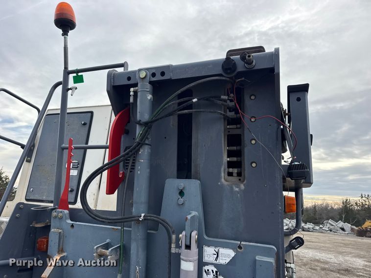 image for item DW6730 2006 Wirtgen W120F milling machine