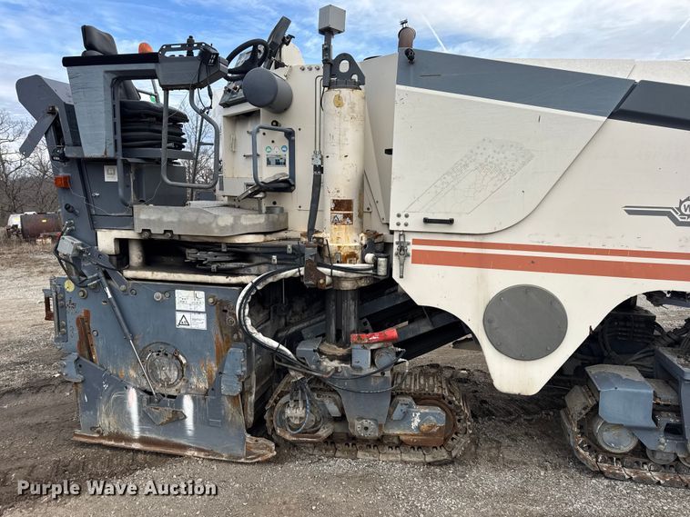 image for item DW6730 2006 Wirtgen W120F milling machine