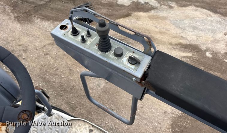 image for item DW6730 2006 Wirtgen W120F milling machine