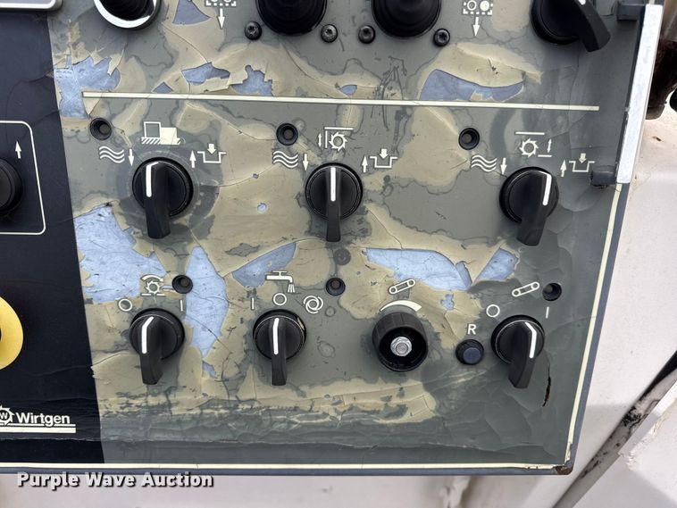 image for item DW6730 2006 Wirtgen W120F milling machine