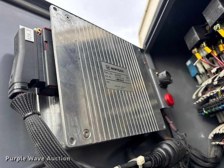 image for item DW6730 2006 Wirtgen W120F milling machine