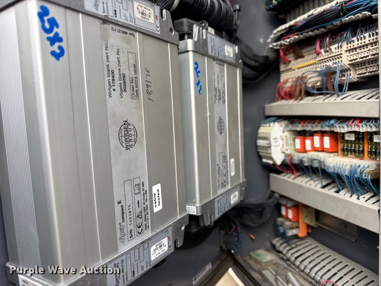 image for item DW6730 2006 Wirtgen W120F milling machine