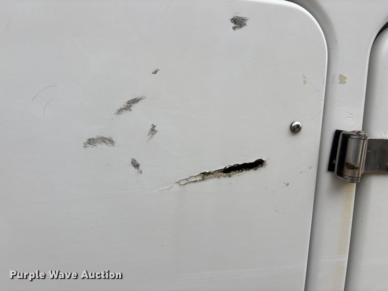 image for item DW7314 2012 Ford F550 XL Super Duty bucket truck