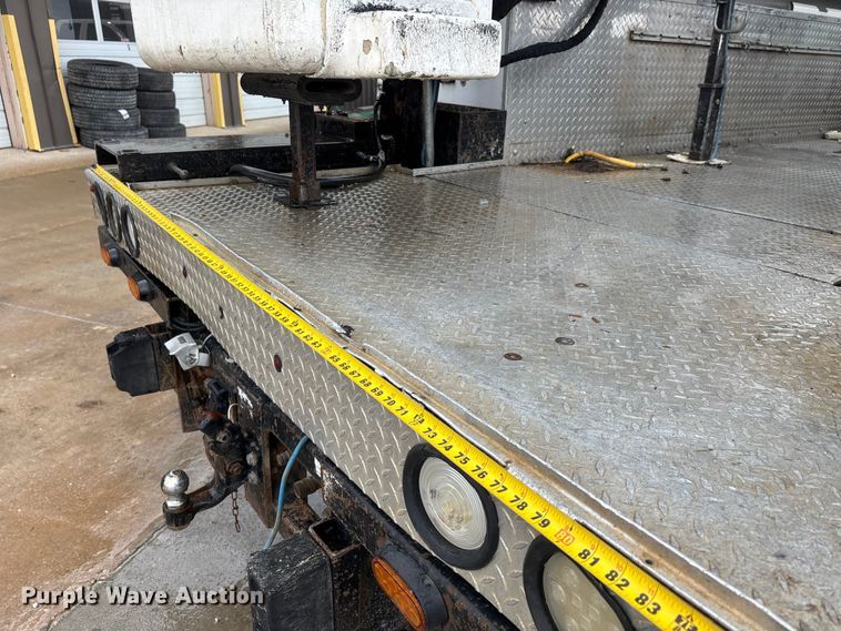 image for item DW7314 2012 Ford F550 XL Super Duty bucket truck