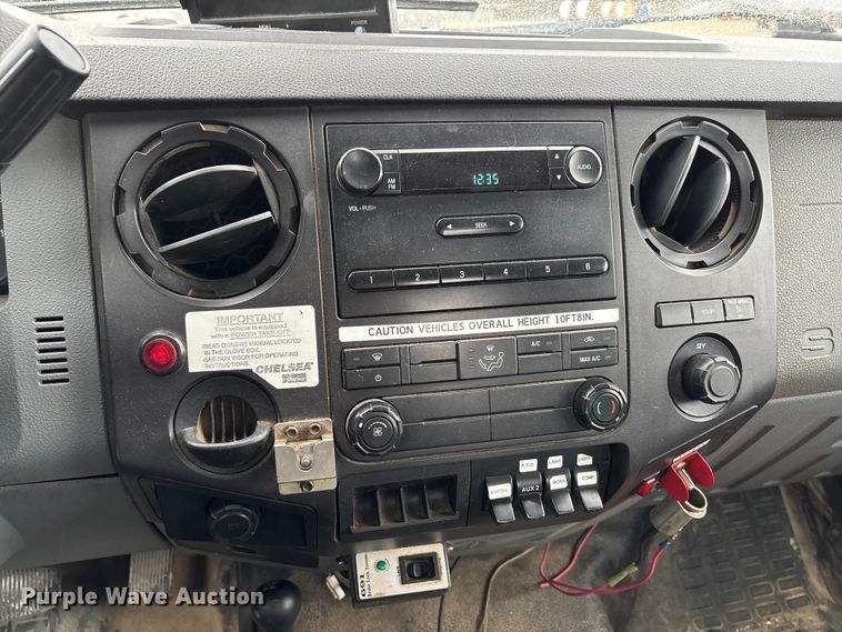 image for item DW7314 2012 Ford F550 XL Super Duty bucket truck