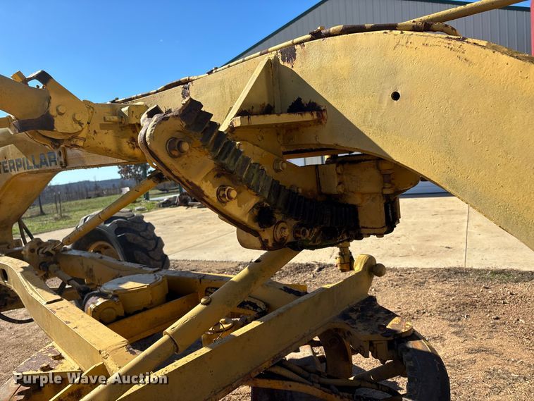 image for item DW7318 1969 Caterpillar 12F rigid frame motor grader