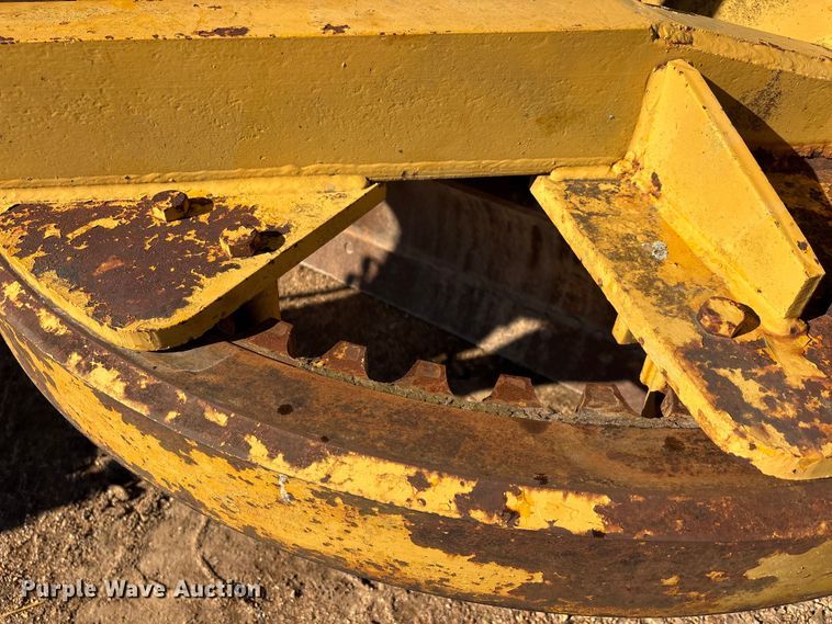 image for item DW7318 1969 Caterpillar 12F rigid frame motor grader