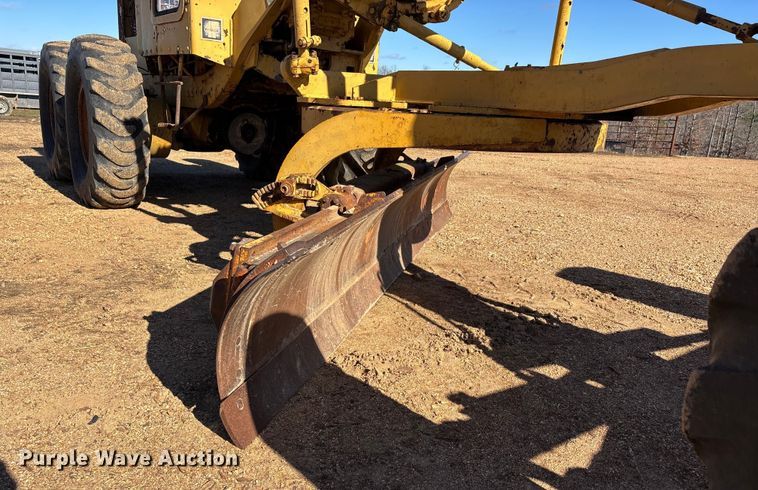 image for item DW7318 1969 Caterpillar 12F rigid frame motor grader