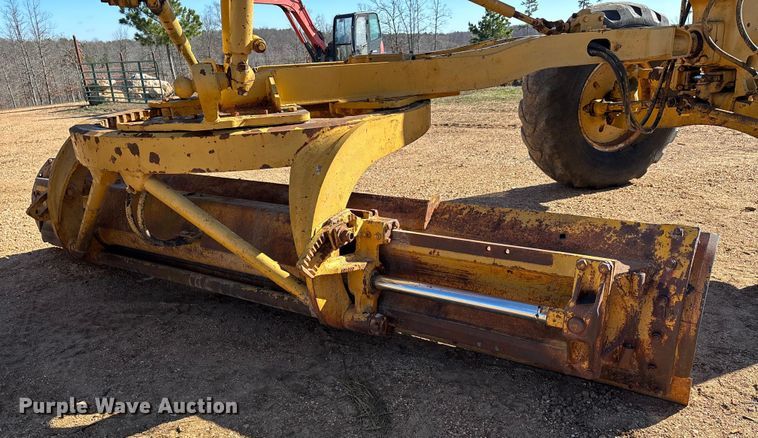 image for item DW7318 1969 Caterpillar 12F rigid frame motor grader