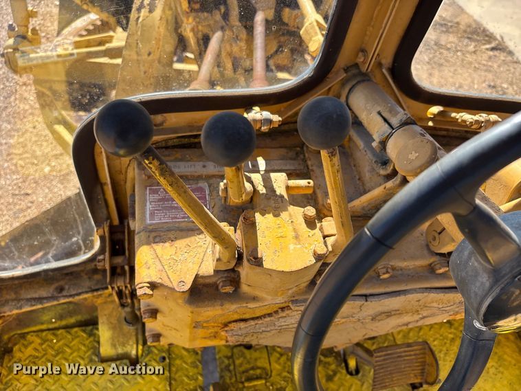 image for item DW7318 1969 Caterpillar 12F rigid frame motor grader