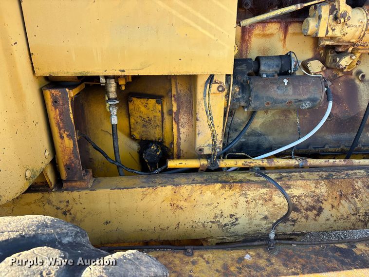 image for item DW7318 1969 Caterpillar 12F rigid frame motor grader