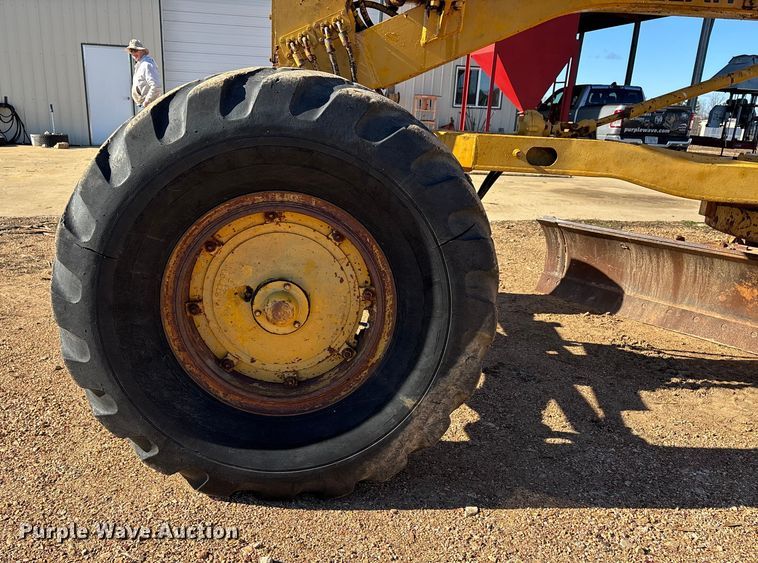 image for item DW7318 1969 Caterpillar 12F rigid frame motor grader