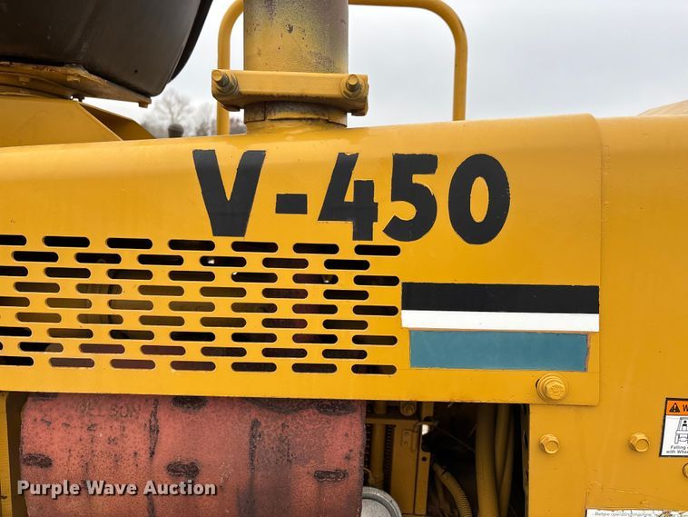 image for item DW7339 1992 Vermeer V450 trencher