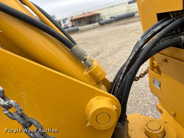 image for item DW7339 1992 Vermeer V450 trencher