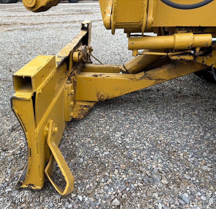 image for item DW7339 1992 Vermeer V450 trencher