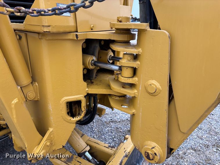 image for item DW7339 1992 Vermeer V450 trencher