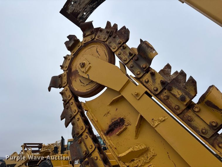 image for item DW7339 1992 Vermeer V450 trencher