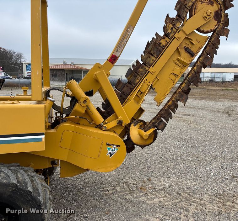image for item DW7339 1992 Vermeer V450 trencher