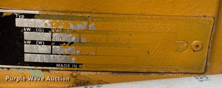 image for item DW7339 1992 Vermeer V450 trencher