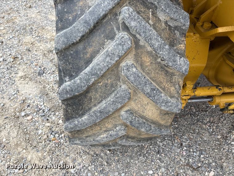 image for item DW7339 1992 Vermeer V450 trencher