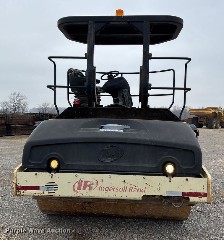 image for item DW7340 2006 Ingersoll Rand DD158HFA double drum vibratory roller