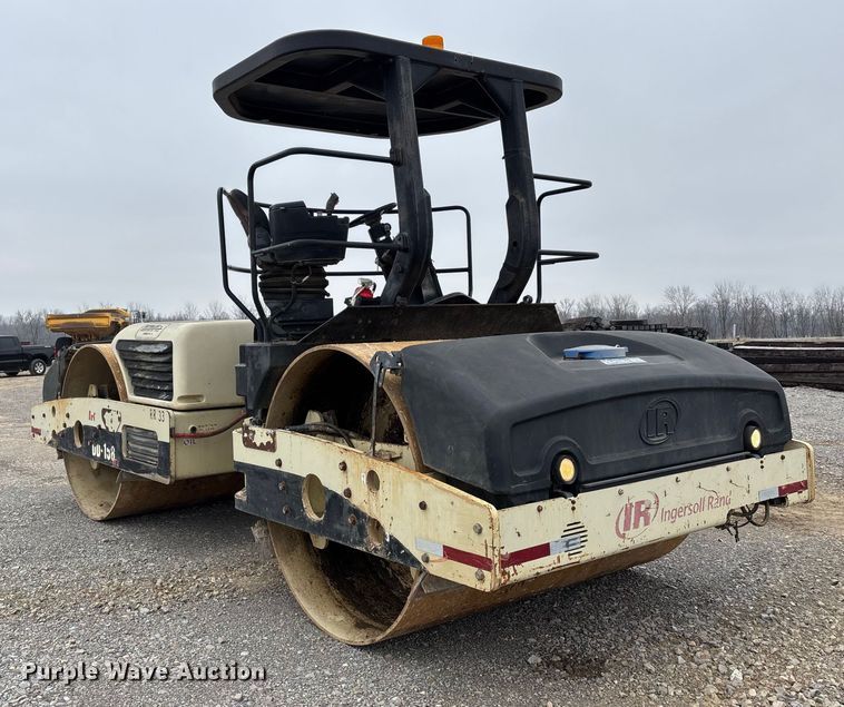 image for item DW7340 2006 Ingersoll Rand DD158HFA double drum vibratory roller