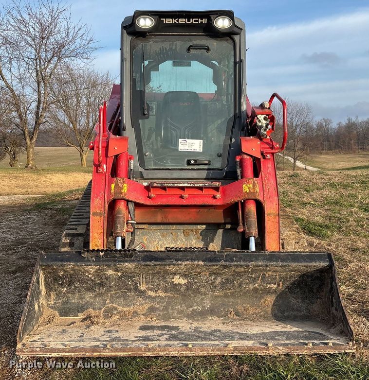 image for item DW7341 2021 Takeuchi TL12V2 tracked skid steer loader