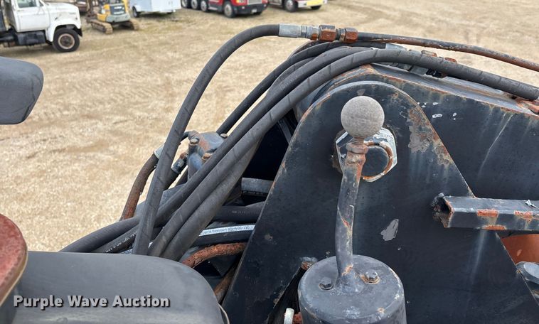 image for item DW7342 1997 International 9200 grapple crane truck