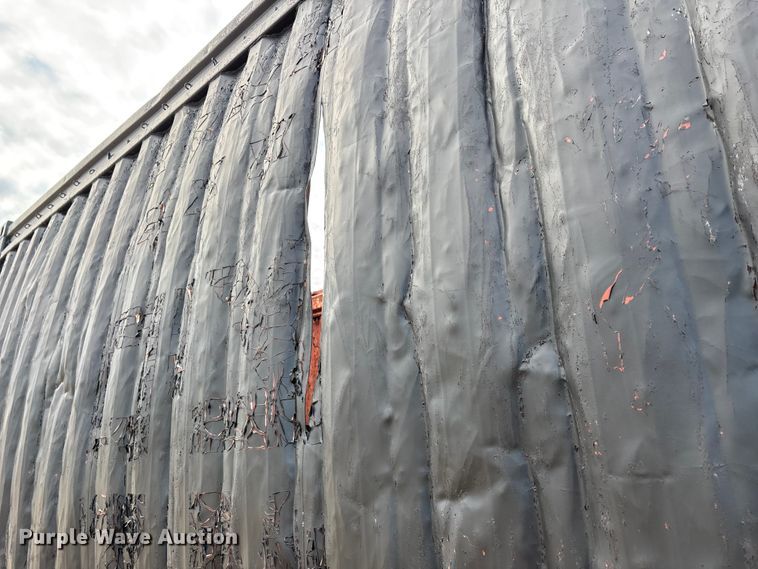 image for item DW7342 1997 International 9200 grapple crane truck