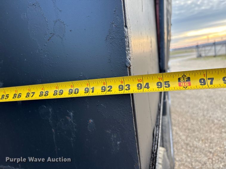 image for item DW7342 1997 International 9200 grapple crane truck