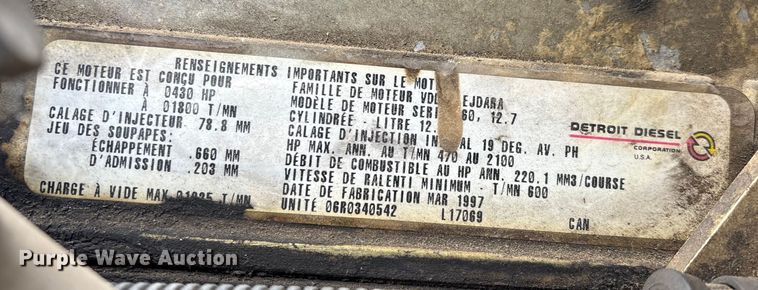 image for item DW7342 1997 International 9200 grapple crane truck