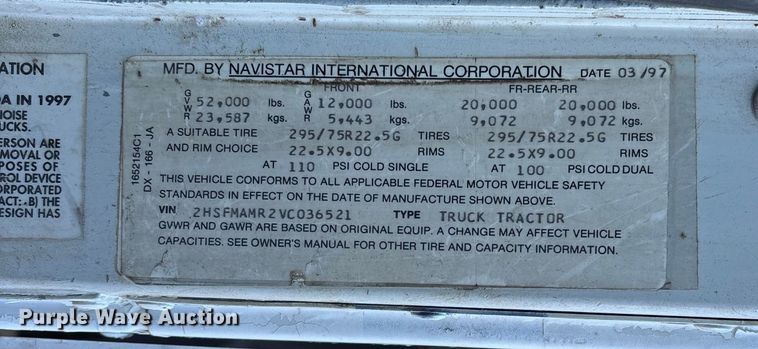 image for item DW7342 1997 International 9200 grapple crane truck