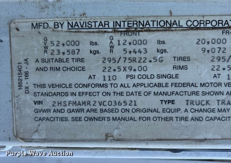 image for item DW7342 1997 International 9200 grapple crane truck