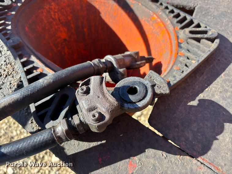 image for item DW7345 1999 Trail King TK20-2400 flatbed trailer