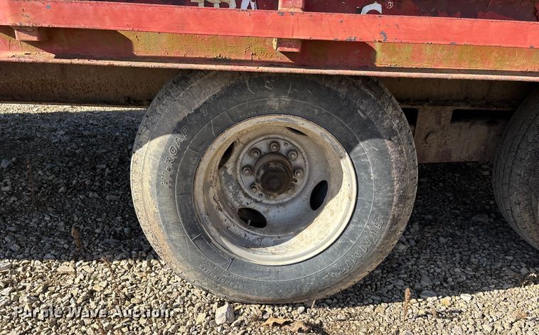 image for item DW7345 1999 Trail King TK20-2400 flatbed trailer