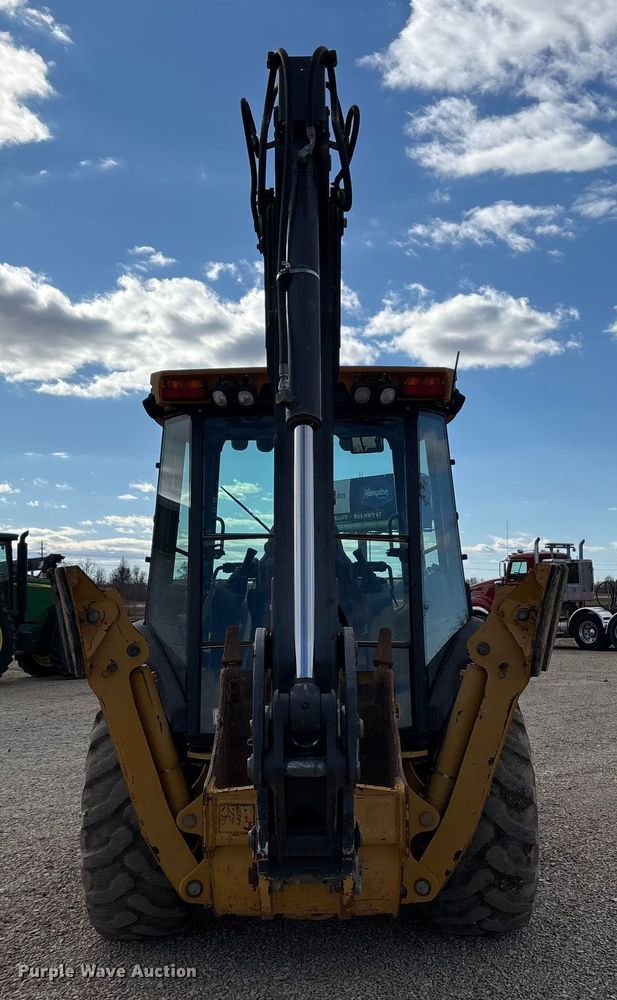 image for item DW7346 2008 John Deere 310SJ backhoe