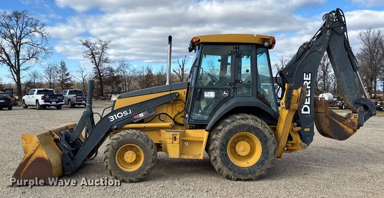 image for item DW7346 2008 John Deere 310SJ backhoe