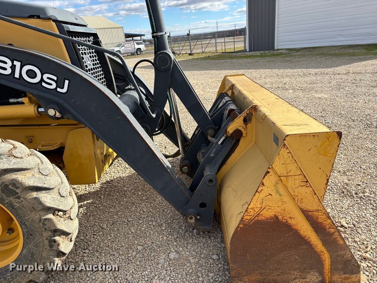 image for item DW7346 2008 John Deere 310SJ backhoe