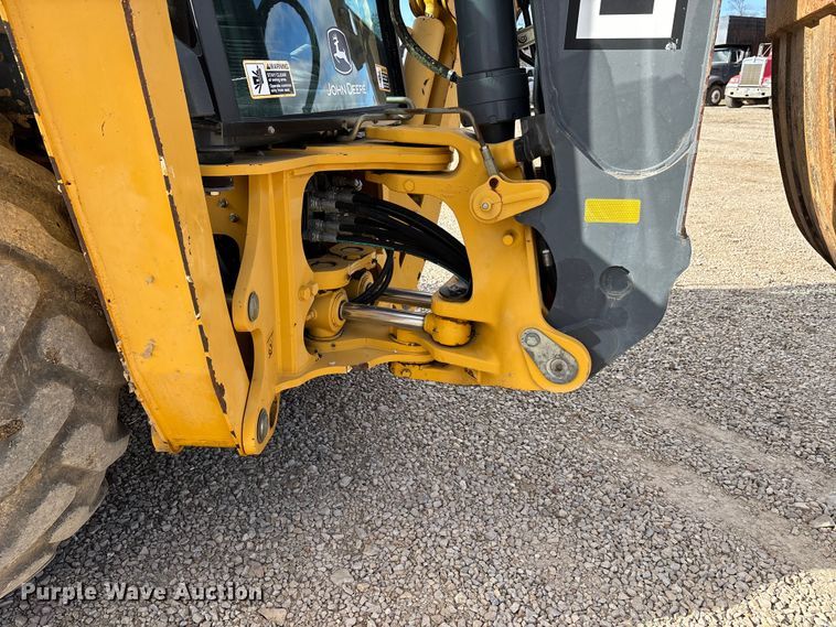 image for item DW7346 2008 John Deere 310SJ backhoe