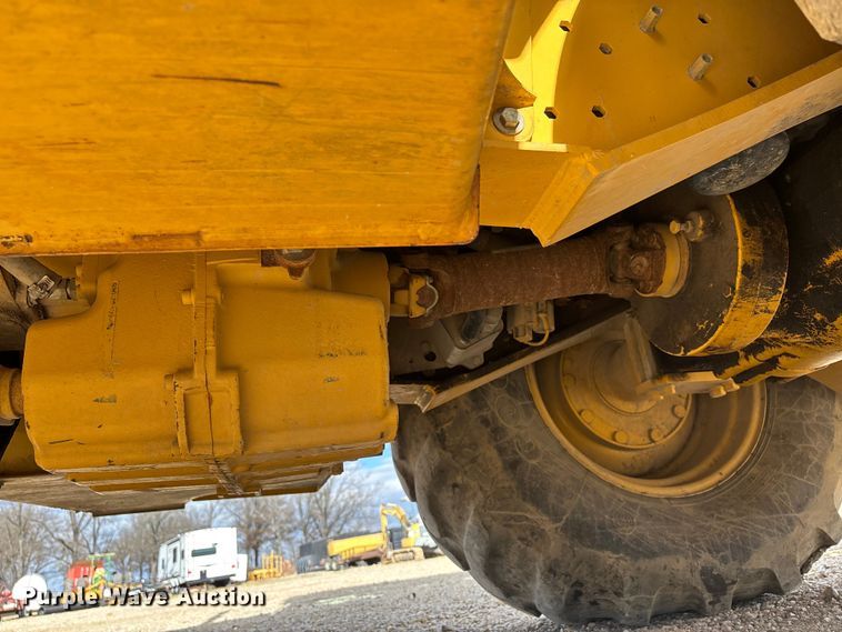 image for item DW7346 2008 John Deere 310SJ backhoe