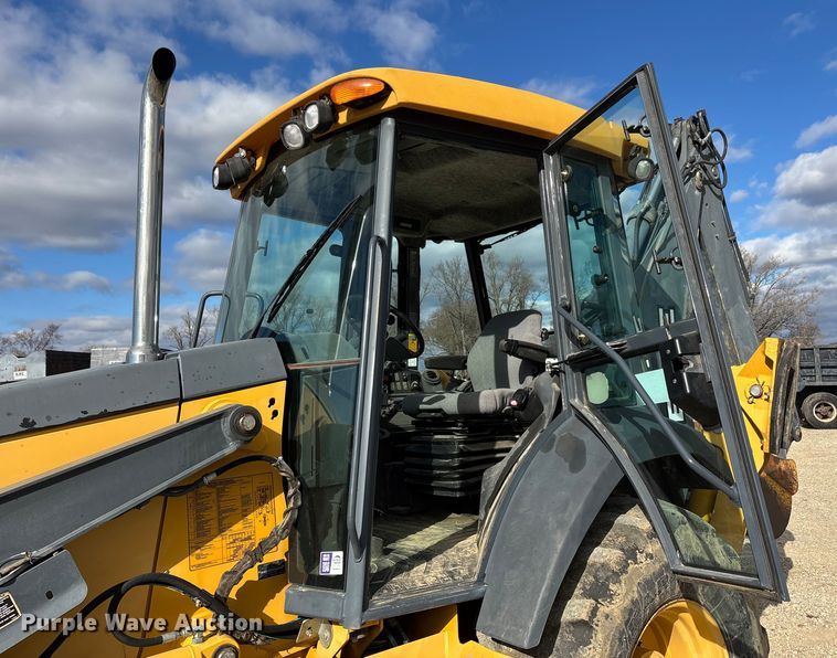 image for item DW7346 2008 John Deere 310SJ backhoe