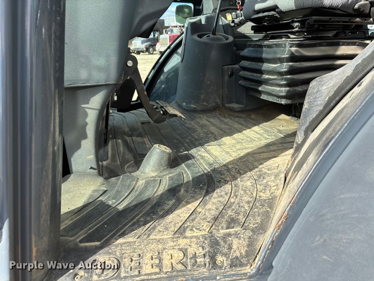 image for item DW7346 2008 John Deere 310SJ backhoe