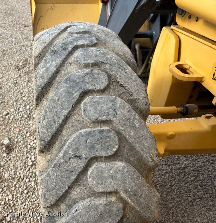 image for item DW7346 2008 John Deere 310SJ backhoe