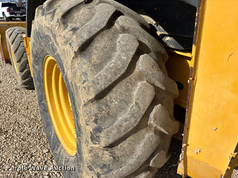 image for item DW7346 2008 John Deere 310SJ backhoe